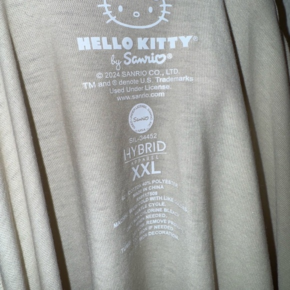 Hello Kitty Vintage Style Puff Ink Tee: Hybrid Apparel x Sanrio: GUC: 2XL - Picture 3 of 3